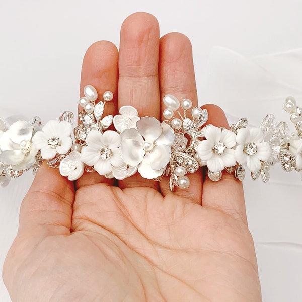Boho Pearl Flower Crown for Wedding | Boho Floral Tiara with Pearls | Pearl Bridal Floral Tiara Headpiece | Flower Wedding Tiara for Bride