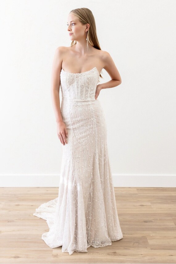 Keepsake pretty top one gown