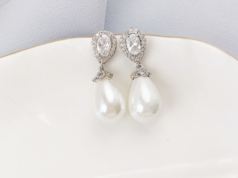 Pearl Earrings, Bridal Earrings, Dangle Earrings, Silver Earrings, Wedding image 1