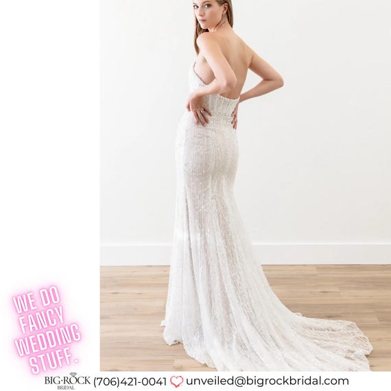 Sleeveless Beaded Fit and Flare Wedding Dress, Detachable Train, Blush Wedding Gown, Ivory Bridal Gown, Off White Mermaid Wedding Dress