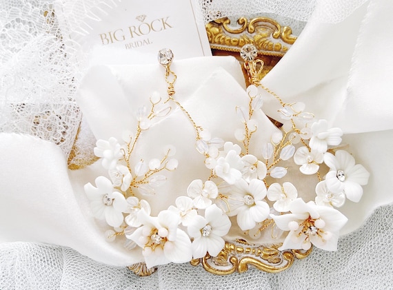 Flower Earrings Gold, Wedding Earrings Dangle, Statement Earrings Bride to Be