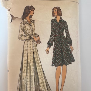 RARE Vintage 1970&#39;s Vogue 8491 Dress Sewing Pattern Size 10 bust 32 1/2