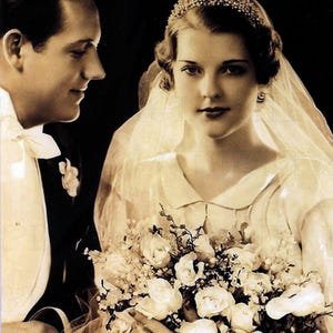 Stunning 1920s  Bride Flapper Wedding VINTAGE Photograph. Art Deco Wedding. DIGITAL Download. Perfect For Invites