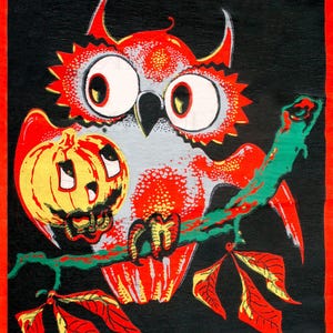 Bright Colorful Halloween OWL! Vintage Halloween Digital Download. Vintage HALLOWEEN Illustration. Vintage Halloween Image
