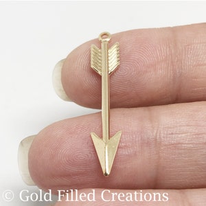 Gold filled Arrow charms bulk , 3 15 50 100 pcs 30% discount , Yellow gold Arrow pendant charm , Gold fill Arrow Pendant charms