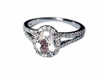 14K White Gold Oval Aquamarine Diamond Engagement Ring