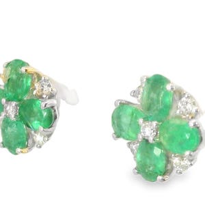 Elegant Estate 14K White Gold Emerald Diamond Flower Floral Stud Earrings