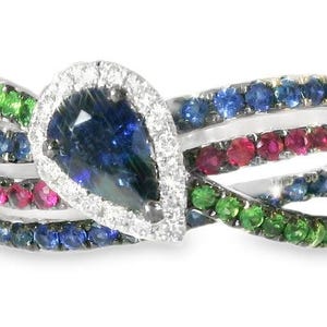 見事な 18K ホワイト ゴールド ダイヤモンド ルビー サファイア エメラルド バンド リング