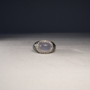 Magnificent 18K White Gold Hidalgo Diamond Chalcedony Grey Leopard Enamel Ring