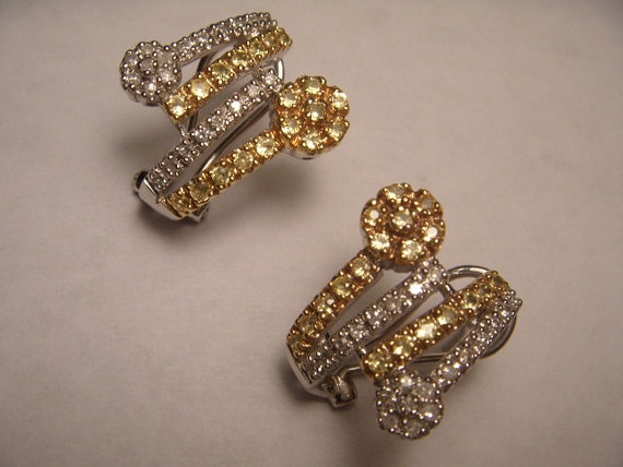 Gorgeous 14K White Gold Yellow Sapphire Diamond F… - image 2