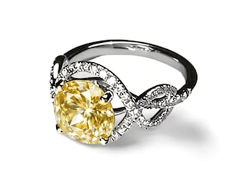 Anillo de compromiso solitario de diamante amarillo en bruto de oro blanco de 18 quilates
