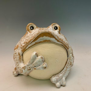 Frog,Toad,Ceramic Toad,Outdoor and Garden,Home and Living,Toad,Frog Statue,Hand Made,Ceramic Frog