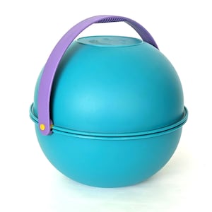 Vintage PICMAC Plasta Ball Picnic Set - 1990s Postmodern Picnic Hamper