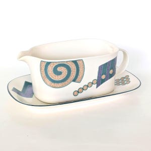1990s Vintage Mikasa Life Style Gravy Boat with Underplate - Postmodern Dinnerware