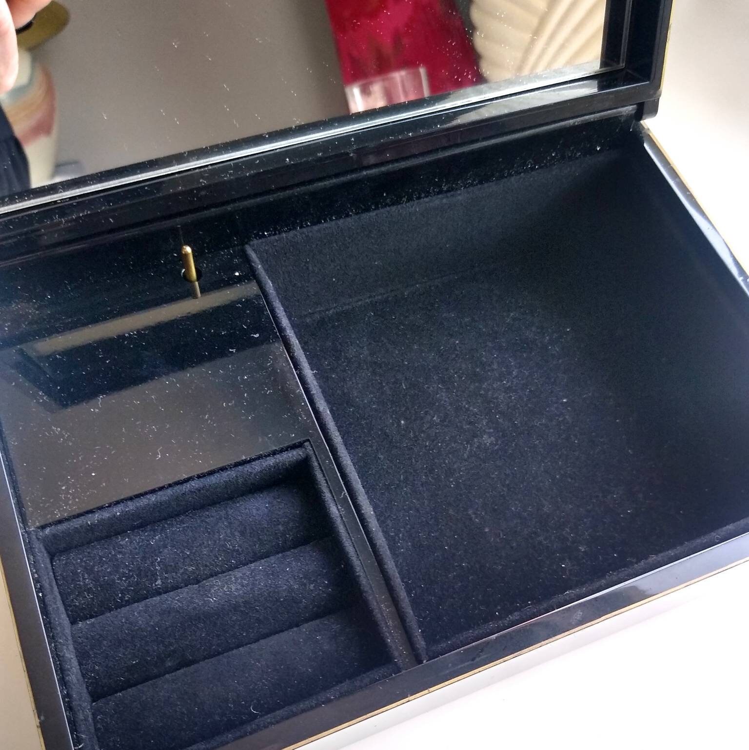 Love Story MCM Vintage Japanese Black Lacquerware Otagiri Music Box