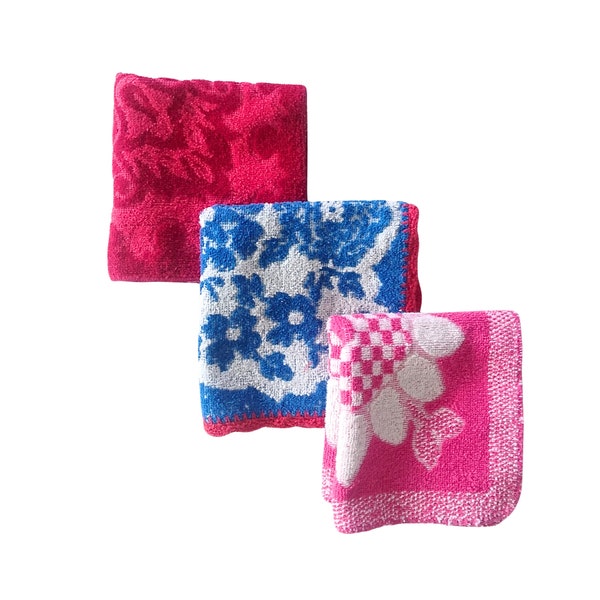 Vintage Floral Washcloth Set - Curated Towel Set - Red and Blue Mix -  Vintage Towel - Retro Washcloth