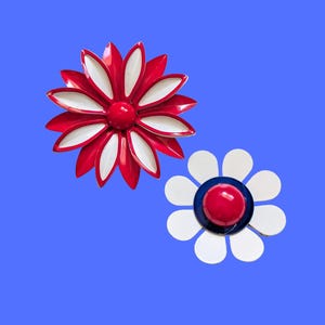 Groovy Vintage Floral Brooch - Flower Power Enamel