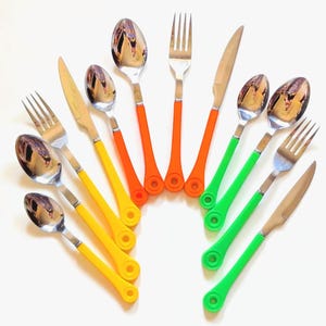 Groovy Vintage Flatware Set with Colorful Melamine Handles - Retro Silverware - Stainless - Made in Japan