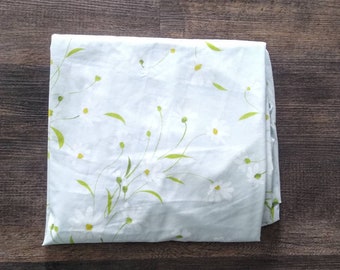 Morgan Jones Percale Double Full Fitted Sheet Daisies and Baby Blue Pastel Standard Fabric Material Crafts Sheet Good Elastic Heavenly Vinta