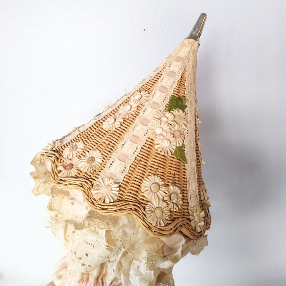 RARE 1950s Novelty Wicker Parasol Handbag with Mi… - image 3