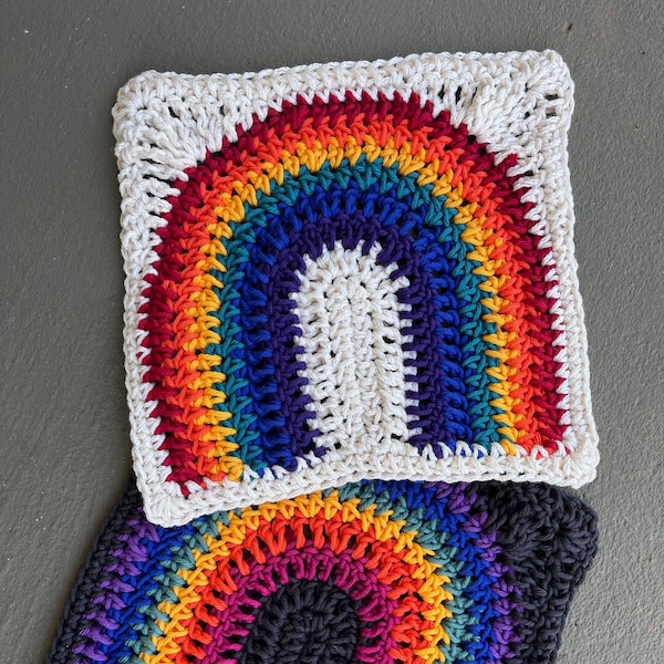 Rainbow Crochet Square // Rainbow Granny Square Block // Rainbow Crochet Motif