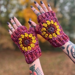 Crochet Pattern - Flower Power Fingerless Mitts // Fingerless Gloves