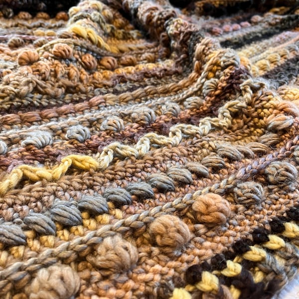 Padrão de manta de crochê - Manta Fable // Tutorial de manta de crochê moderna com textura em 8 tamanhos