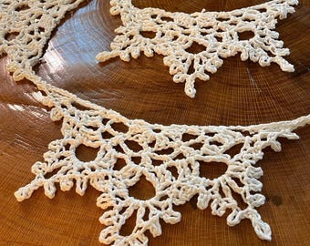 Schema per ghirlanda di fiocchi di neve all'uncinetto // Decorazioni natalizie invernali per la casa // Decorazioni fai da te per le feste