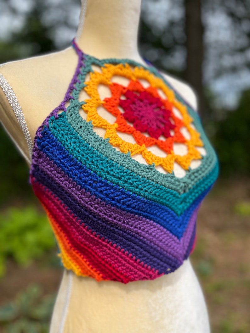 Mandala Crop Top Crochet Pattern // Hippie Halter Crochet Tutorial image 4