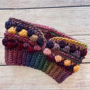 Crochet Headband Pattern - Wobble Bobble Cinched Headband