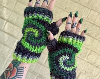 Crochet Glove Pattern - Spiral Fingerless Gloves Pattern