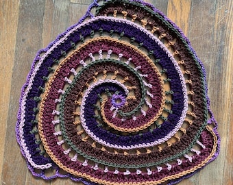 Freeform Crochet Pattern - Carousel Spiral