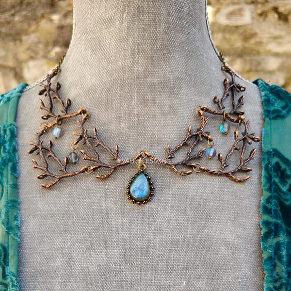 Queen of the Enchanted Forest twig necklace - labradorite necklace - earthy branch necklace - elven necklace - gothic magical