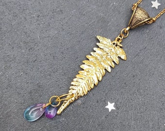 Collier de fée, collier feuille d'or, pendentif fougère dorée, collier goutte de rosée, collier goutte de pluie, bijoux des bois, bijoux féeriques