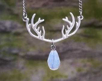 Deer antler necklace, dainty necklace, silver antlers necklace with crystal drop and steel chain, antlers pendant dainty jewelry elk jewelry