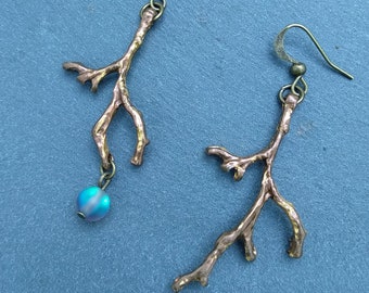 Bronze copper branch earrings, iridescent glass earrings, twig errings elven tree earring inspirational gift for women forest nature jewelry