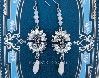 Boucles d'oreilles marguerite, boucles d'oreilles pendantes en argent avec fleurs sauvages, perle, opalite et nacre, élégantes boucles d'oreilles victoriennes en coquillage