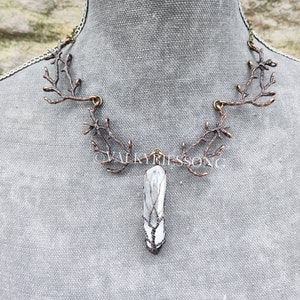 Crystal tree of life necklace, brown copper branch necklace, statement twig necklace, woodland necklace, green witch necklace