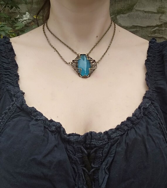 Blue stone choker deals