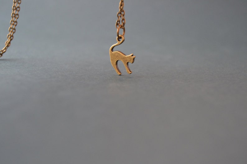 Dainty cat necklace bronze vintage style, cat jewelry minimalist tiny cat pendant necklace, cats gift for woman image 1