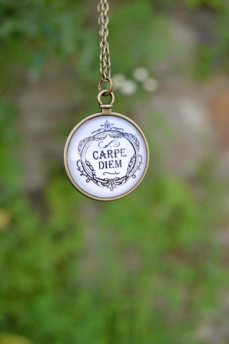 Antique bronze Carpe diem pendant necklace, Inspirational Motivational jewelry vintage style image 3