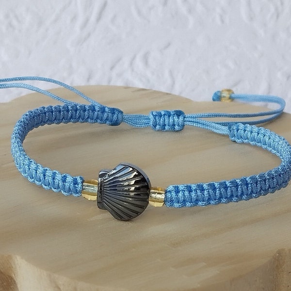 Camino de Santiago Bracelet- Macrame Bracelet with Hematite Stone- Scallop Shell Bracelet- Braided Bracelet- Pilgrim's Bracelet-