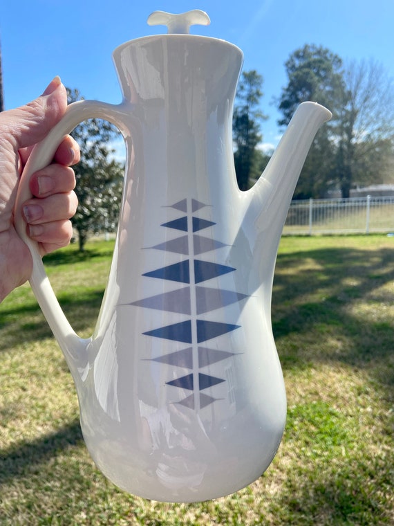 Mid Century Design Coffee Pot - Art Deco Design
