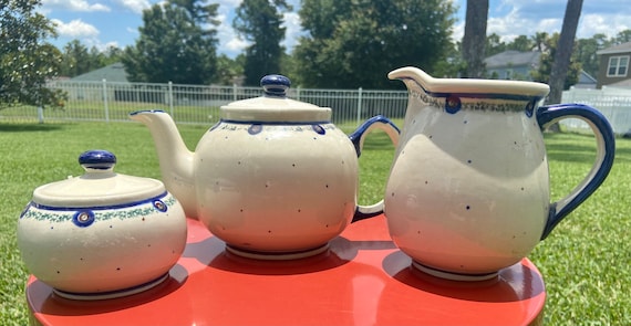 Poland Tea Pot - Creamer and Sugar Bowl set - Cream with Blue detail