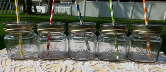 twelve Mason Jar Glasses - Daisy Lids with paper Straws -  12 Glasses in Order - Birthday Party Glasses