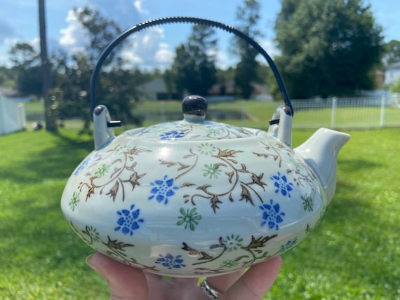 Japan Tea Pot - Pier One Discontinued- beautiful design