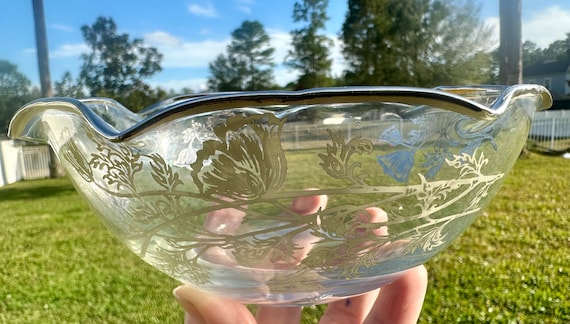 Silver City “Flanders” Clear Crimped Floral Silver Rimmed Bowls. Set of Two