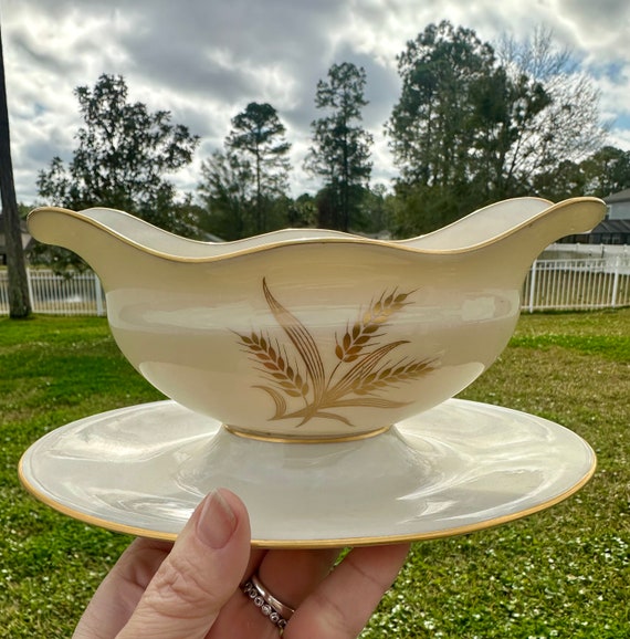 Early Lenox Gravy Harvest Boat with Underplate