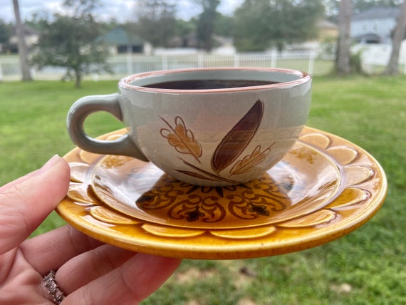 Cades Cove Coffee Cups and Saucers Vintage Coffee Cups Coffee Mugs  Farmhouse Kitchen Apple Kitchen Decor 