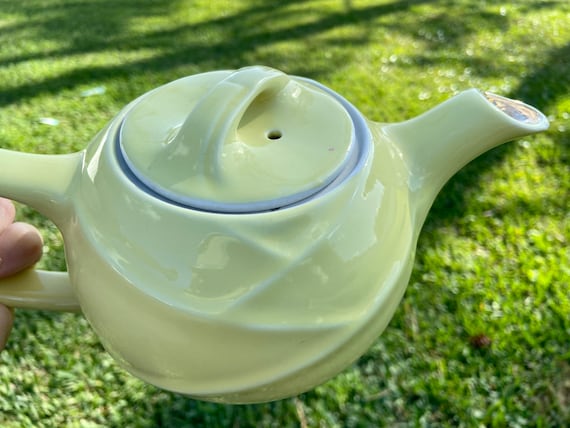 Hall Canary Yellow Tea Pot - perfect condition- great for collecting and tea parties - English tea pot